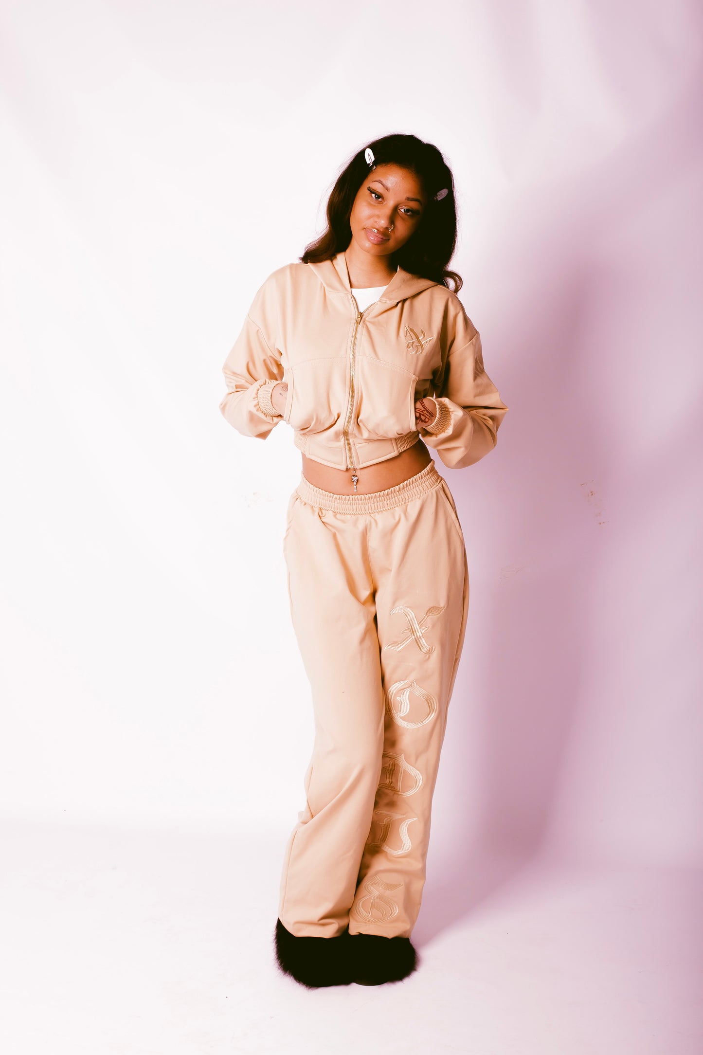 XODUS CROP SWEATSUIT NUDE