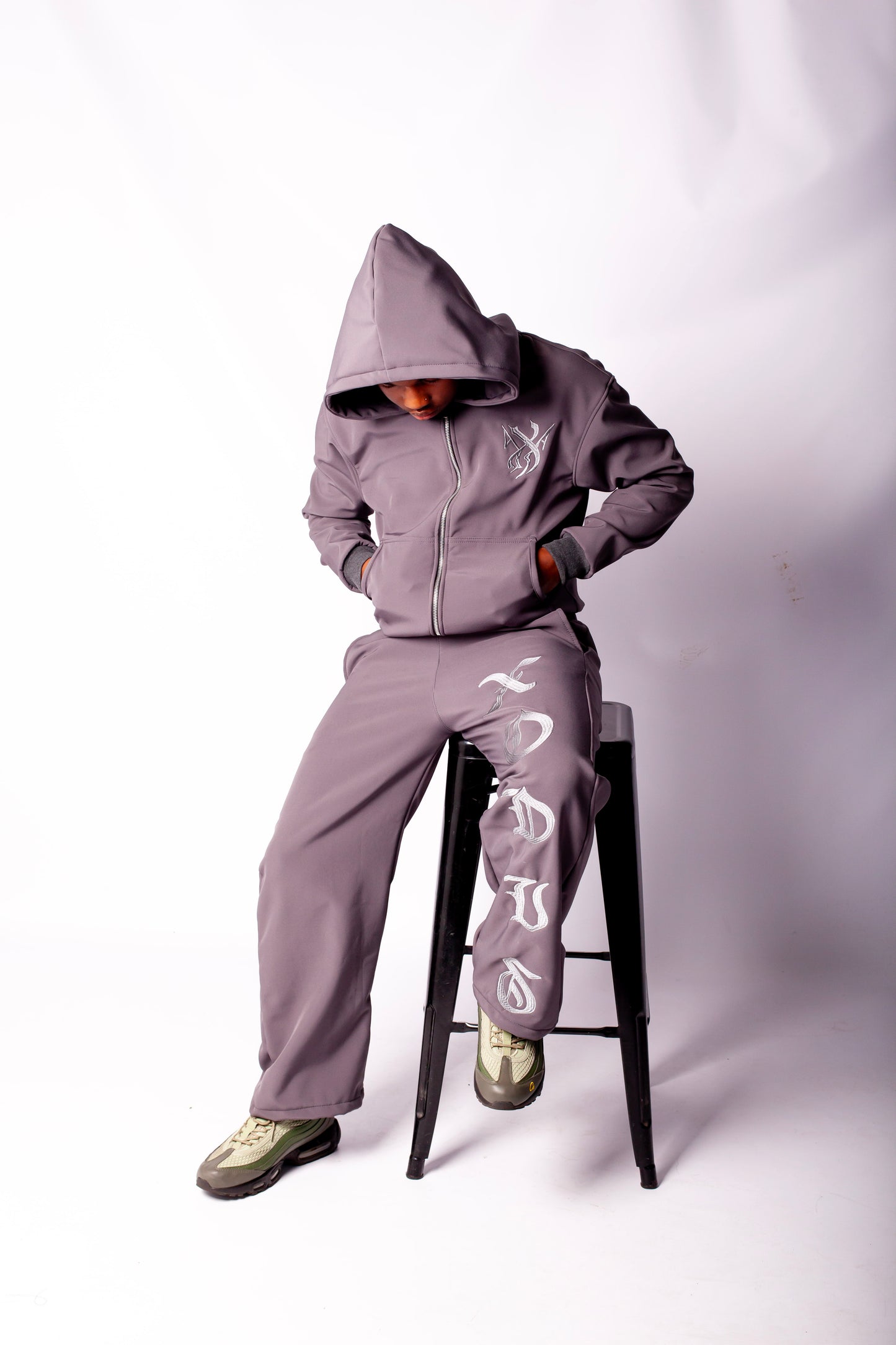 XODUS SWEATSUIT GREY