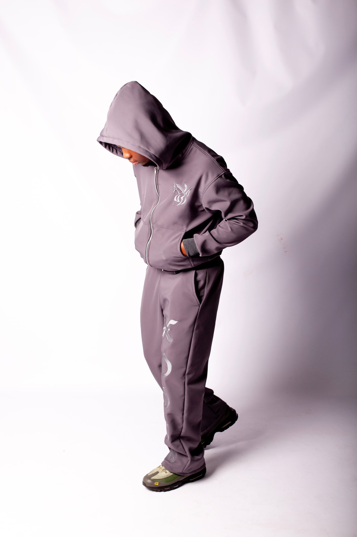 XODUS SWEATSUIT GREY