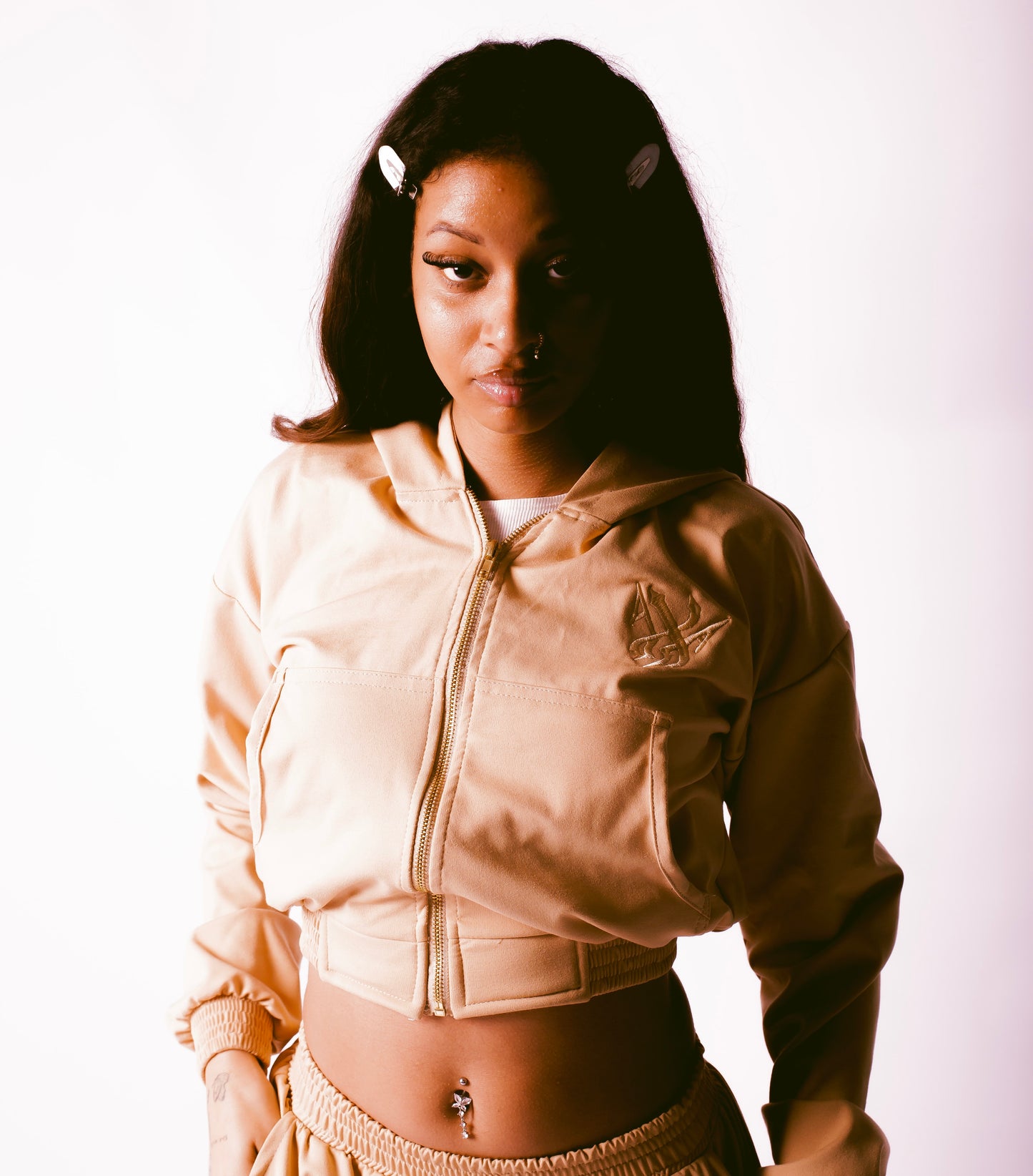 XODUS CROP ZIP HOODIE NUDE