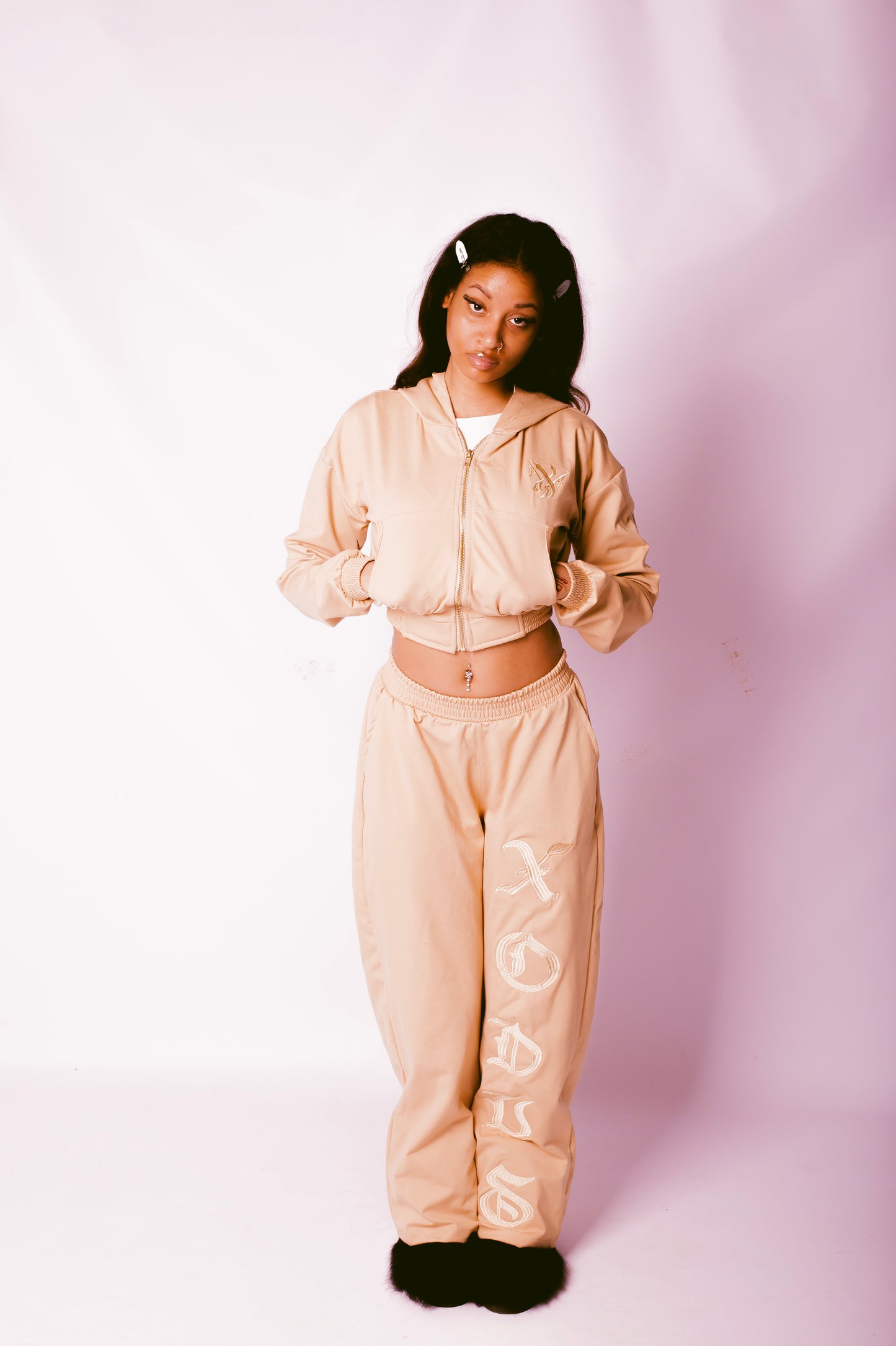 XODUS CROP SWEATSUIT NUDE